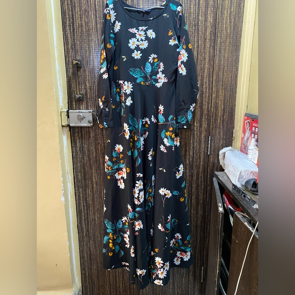 Maxi dress - Picture 2 of 5
